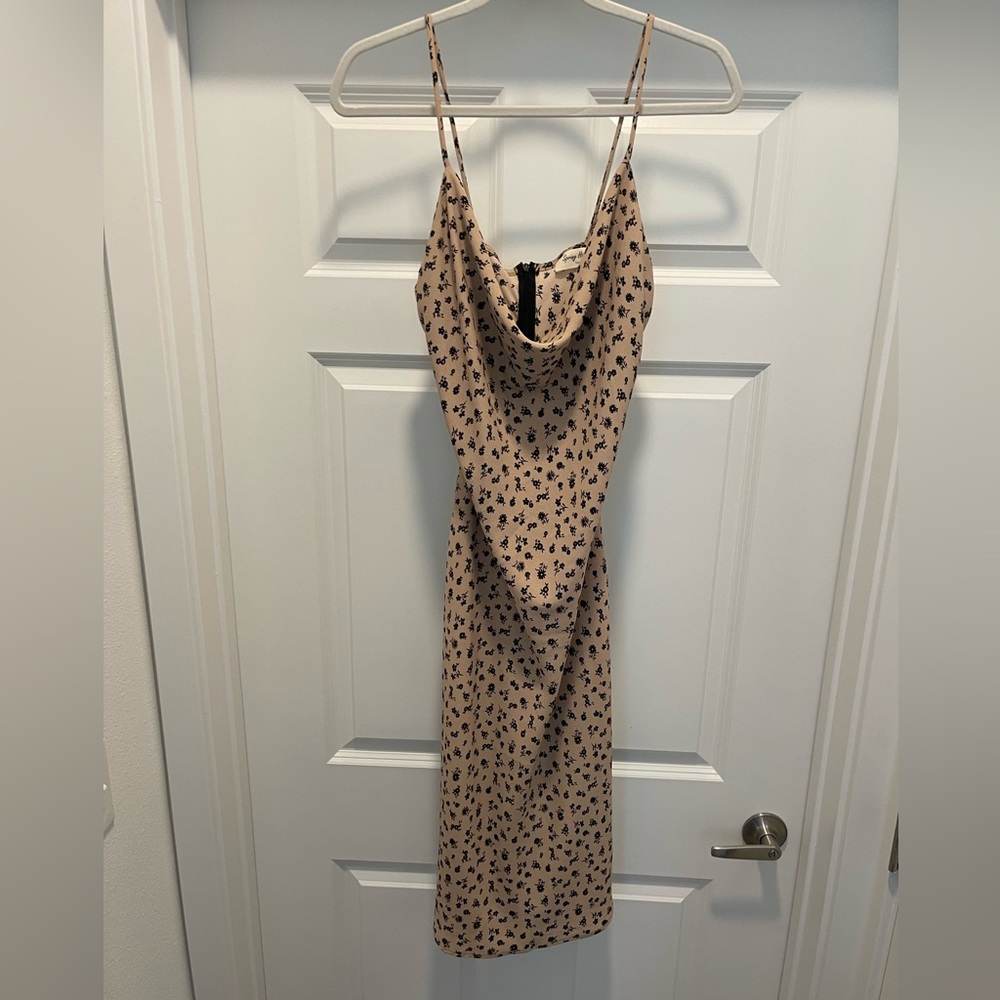Medium tan calico dress